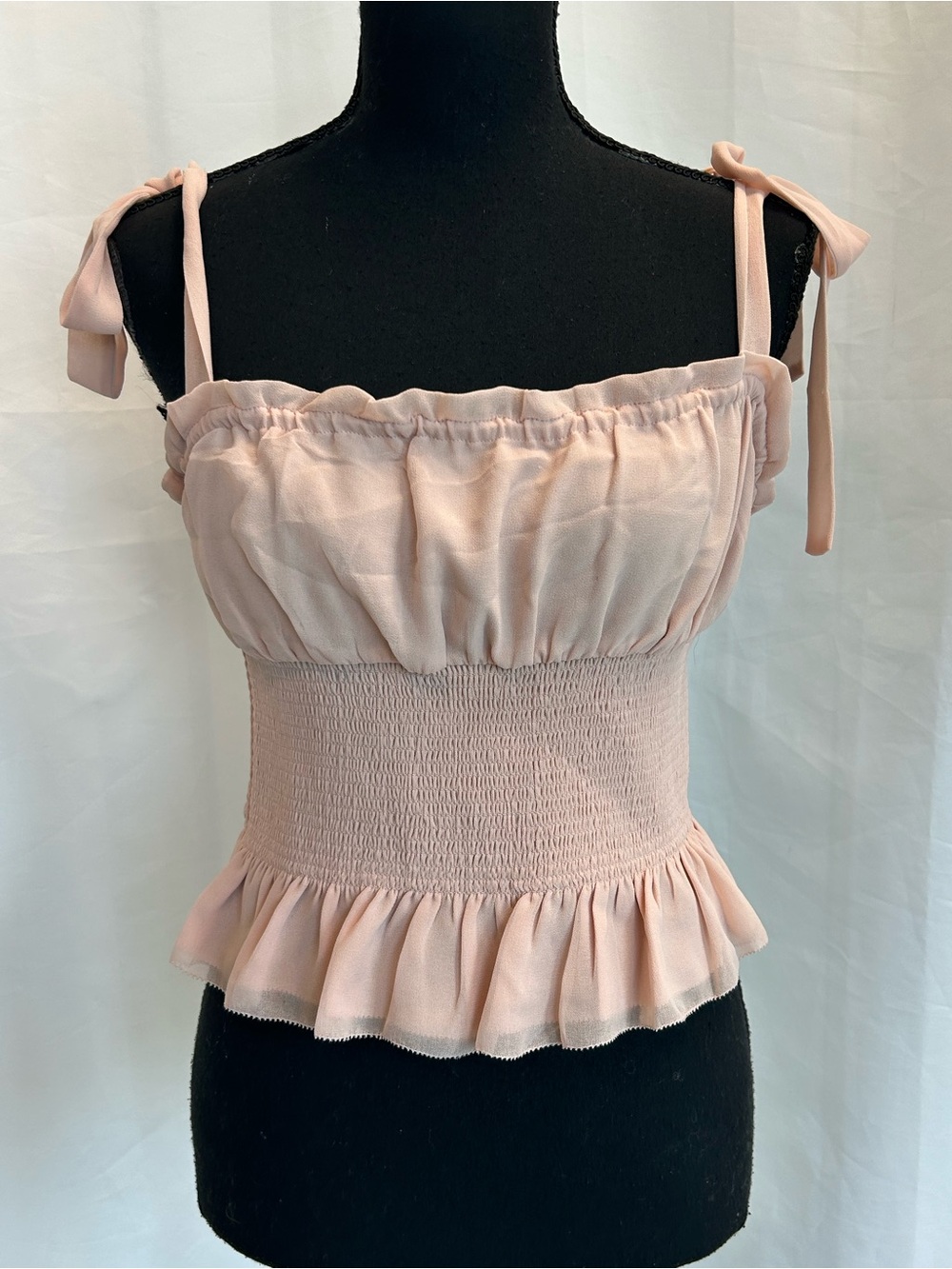 Aritzia Wilfred Blush Pink Smocked Tie-Shoulder Peplum Top Romantic Sz M - Picture 4 of 14